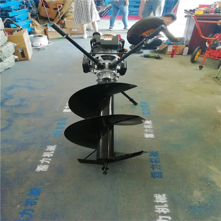 挖坑機(jī)